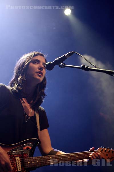 SHARON VAN ETTEN - 2012-10-01 - PARIS - Cafe de la Danse - 